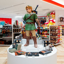 Load image into Gallery viewer, 「The Legend of Zelda」Miniature Link Figure Nintendo Store Tokyo Exclusive

